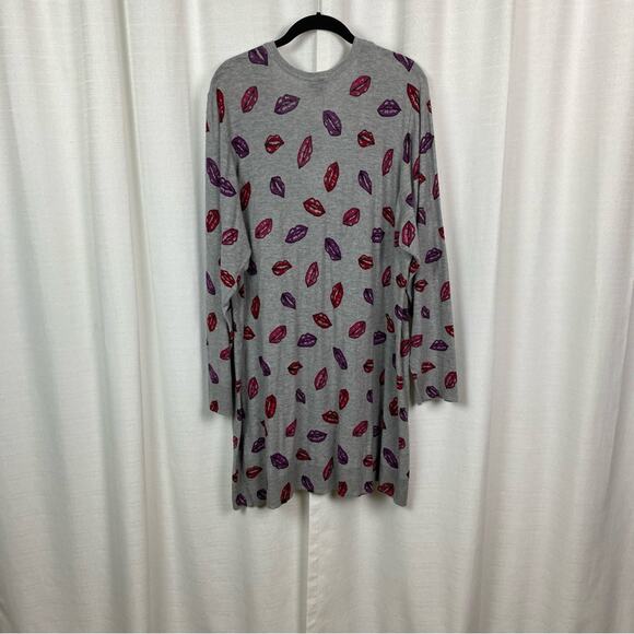 Torrid Gray Kisses Long Sleeve Slub Boyfriend Cardigan Sz.4 NWT - Picture 10 of 14